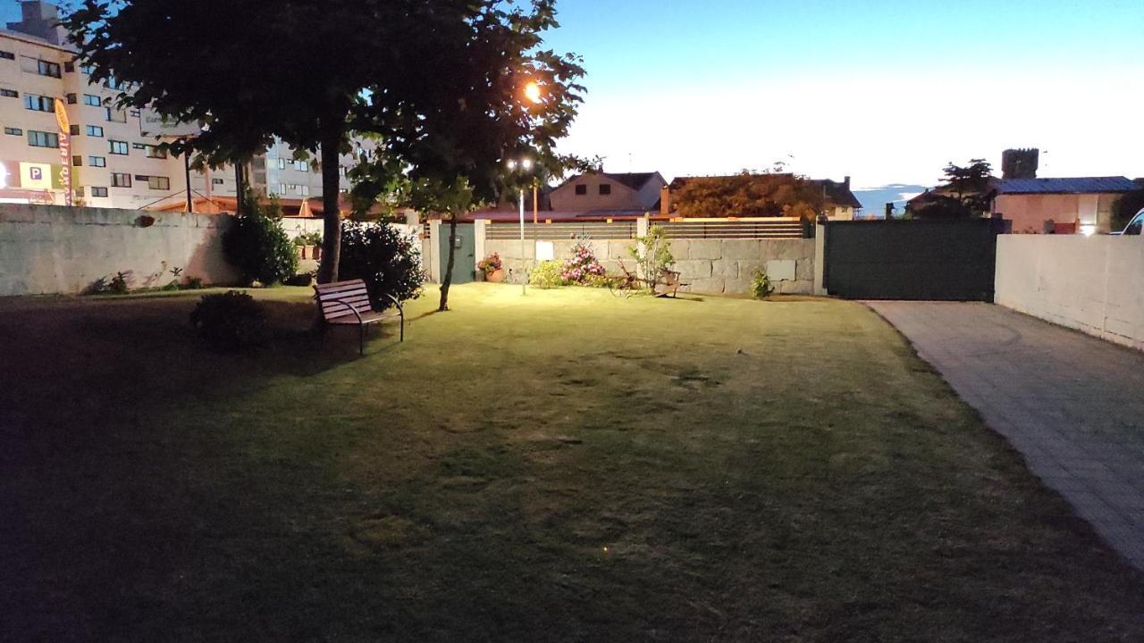 Precioso Piso En Playa America Con Jardin Privado. Nigran Luaran gambar
