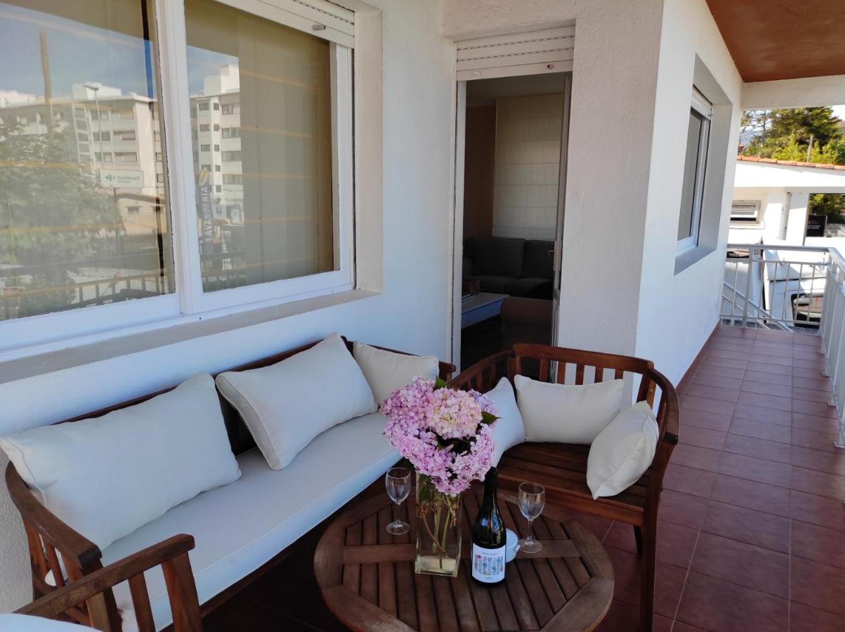 Precioso Piso En Playa America Con Jardin Privado. Nigran Luaran gambar